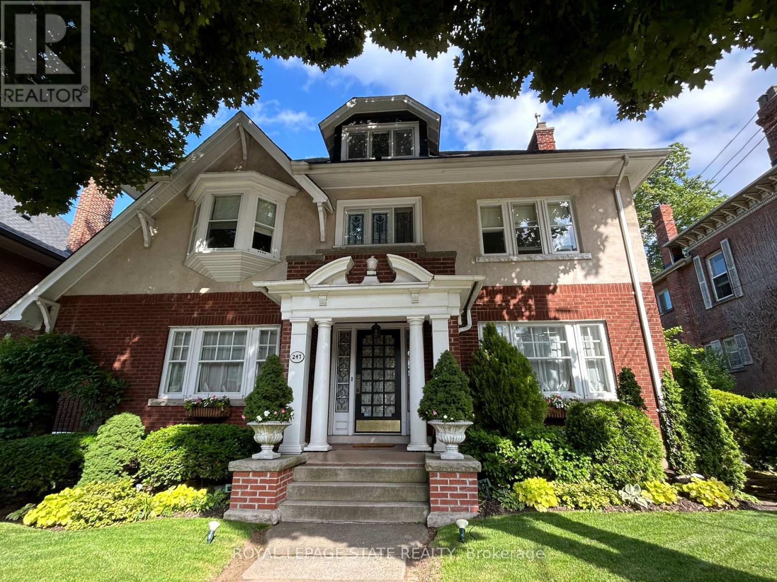 Detached at 247 MACNAB STREET S, Hamilton (Durand)