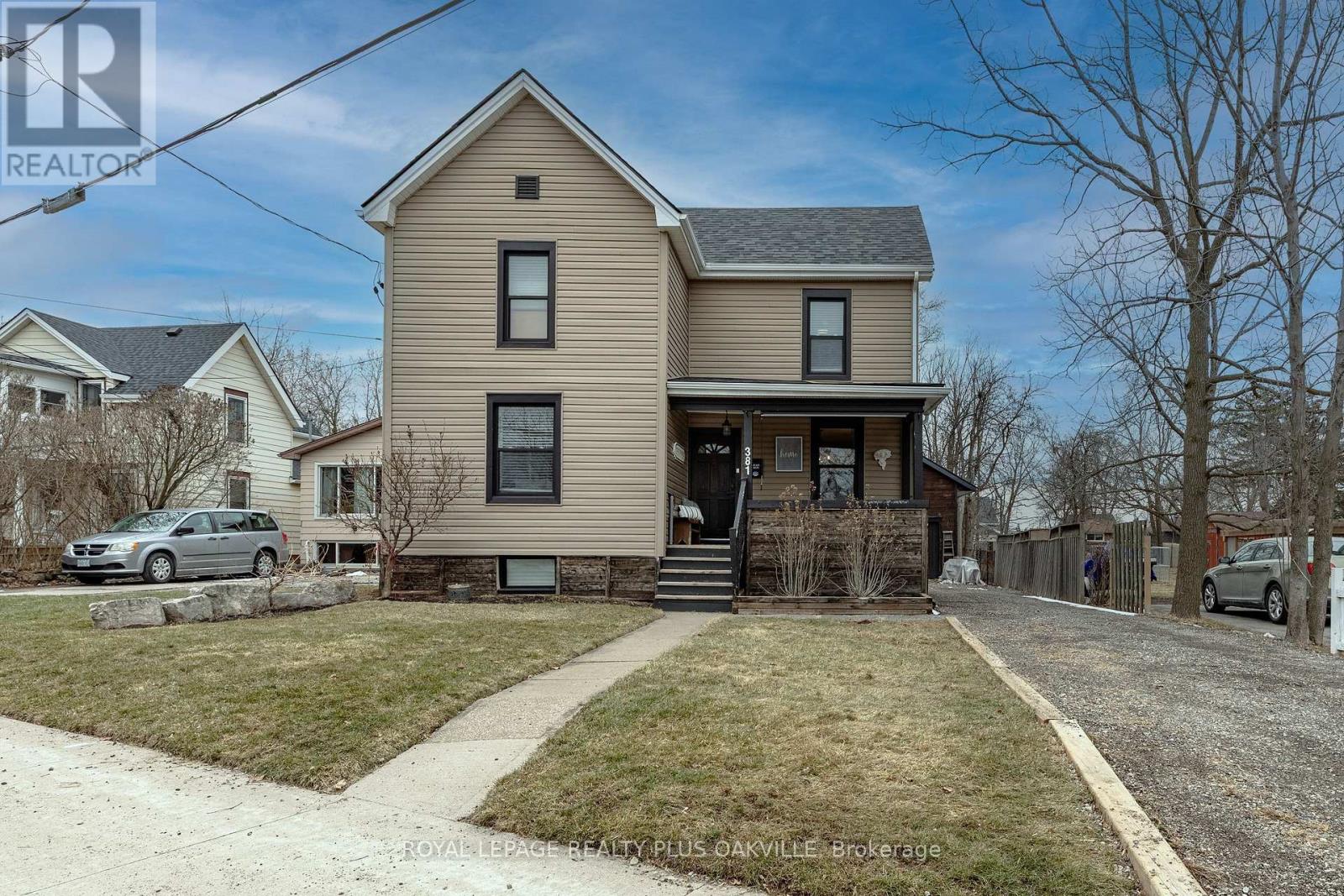 Detached at 381 ELIZABETH STREET, Grimsby (Grimsby Beach)