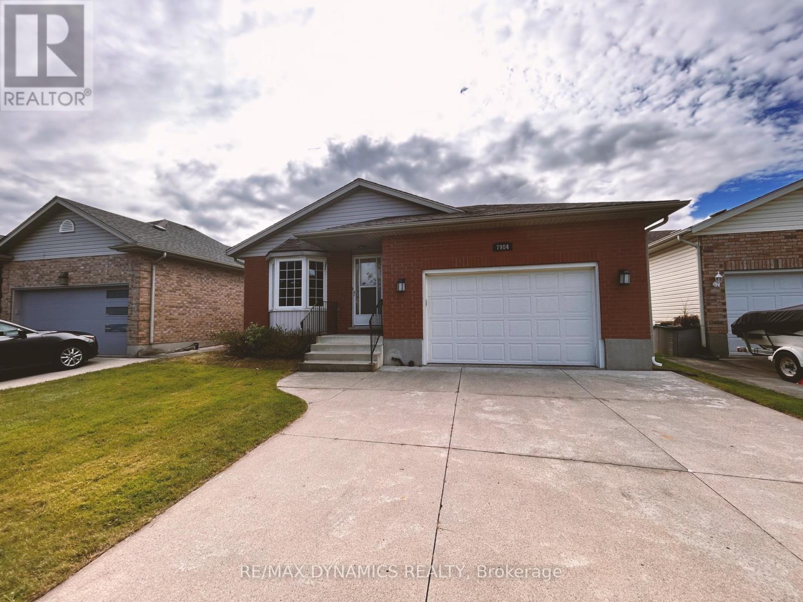 Detached at 7984 GROSSI COURT, Niagara Falls (Mt. Carmel)