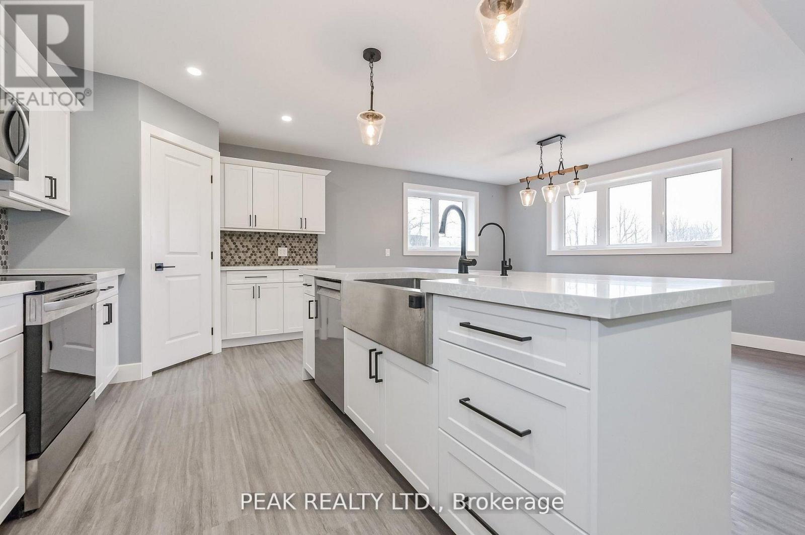 Detached at 1020 VICTORIA STREET, West Grey