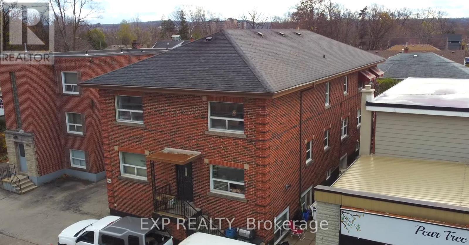 Multiplex at 2342 KING ST E AVENUE, Hamilton (Glenview)