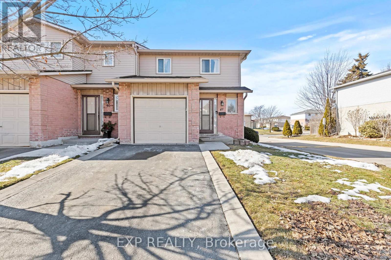 Townhouse at 47 - 1675 UPPER GAGE AVENUE, Hamilton (Broughton)