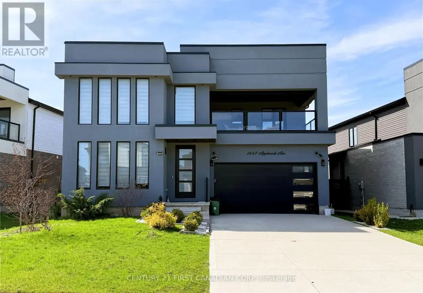 Detached at 1647 APPLEROCK AVENUE, London