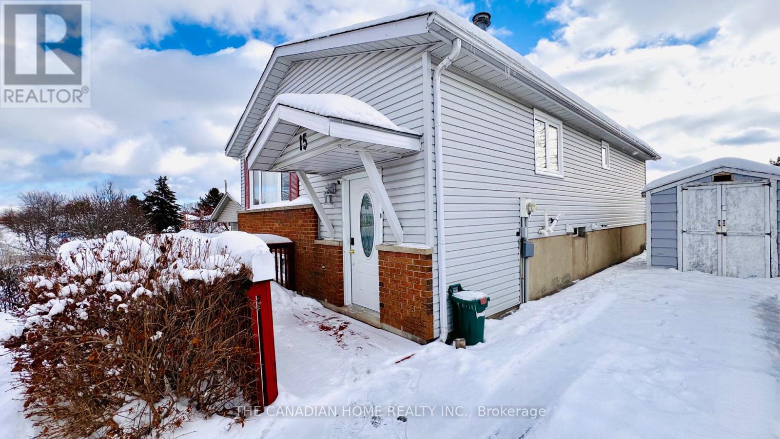 Detached at 15 CLUTHE CRESCENT, Kitchener