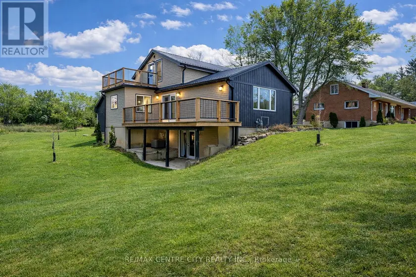 Detached at 42400 JOHN WISE LINE, Central Elgin