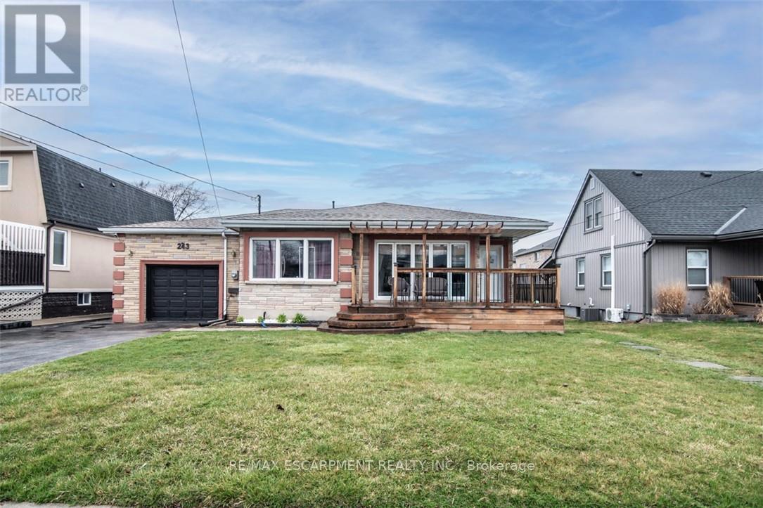 Detached at 243 FEDERAL STREET, Hamilton (Stoney Creek)