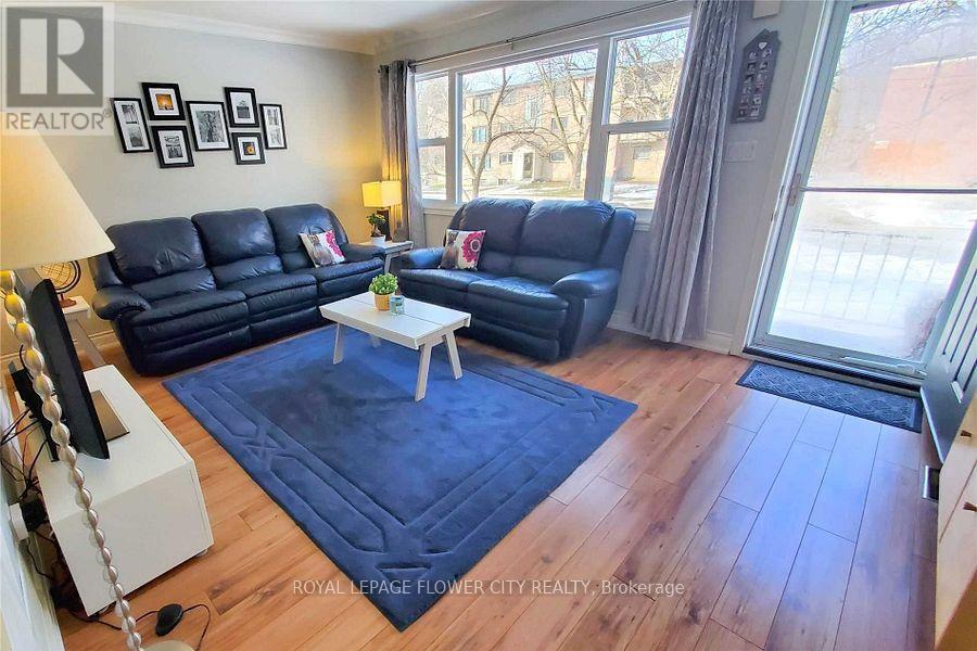 Semi-Detached/Link at 89 BARBARA CRESCENT, Kitchener