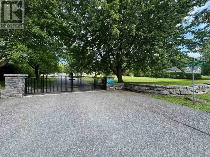 Detached at 24 RADSTOCK LANE, Champlain
