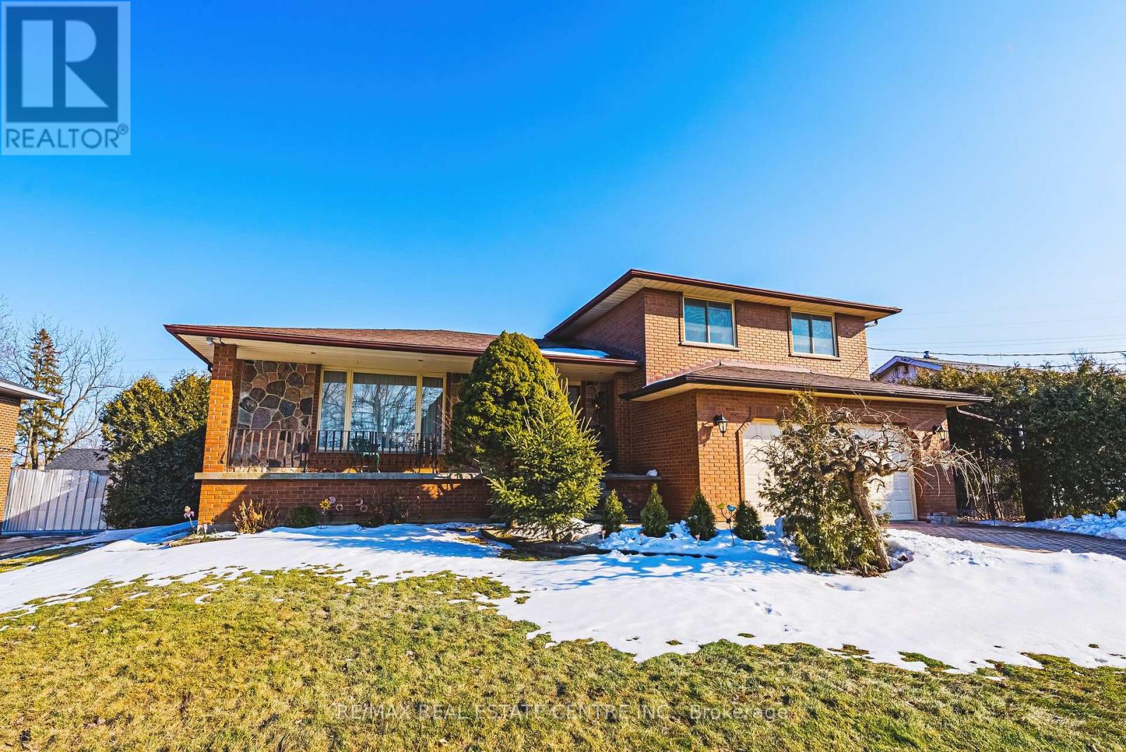 Detached at 53 GLOVER ROAD, Hamilton (Hannon)