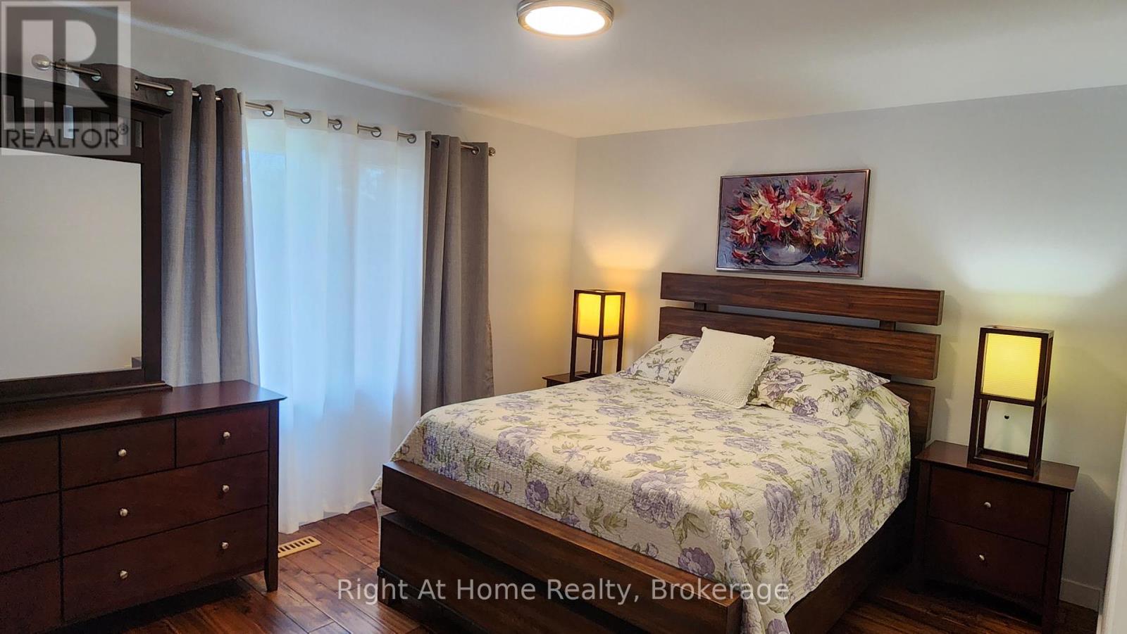 Detached at 15414 NIAGARA PARKWAY, Niagara-on-the-Lake