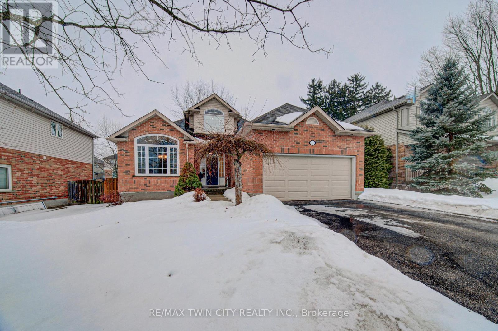 Detached at 11 CAROLINIAN LANE, Cambridge