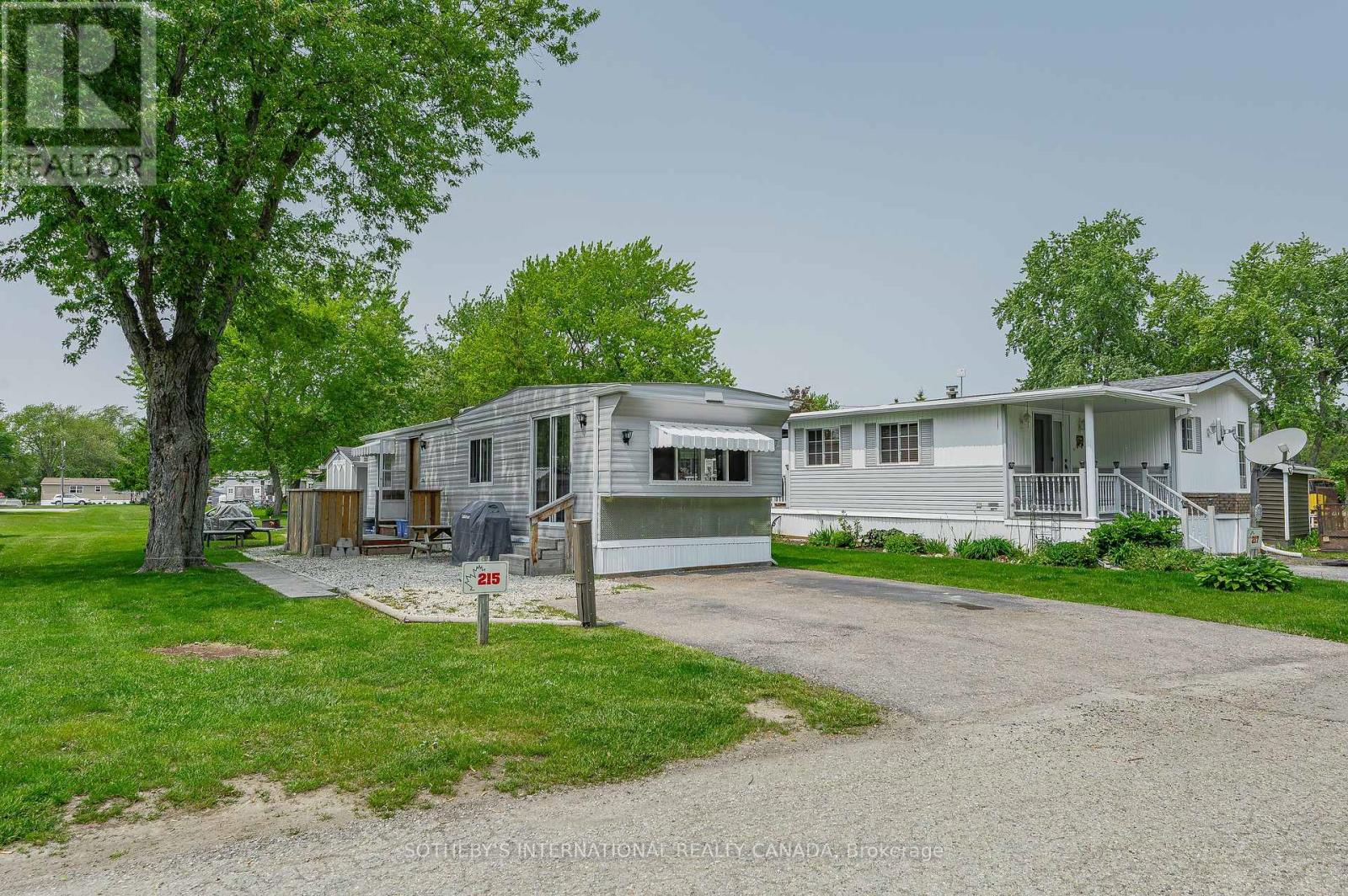 Detached at 215 - 580 BEAVER CREEK ROAD, Waterloo