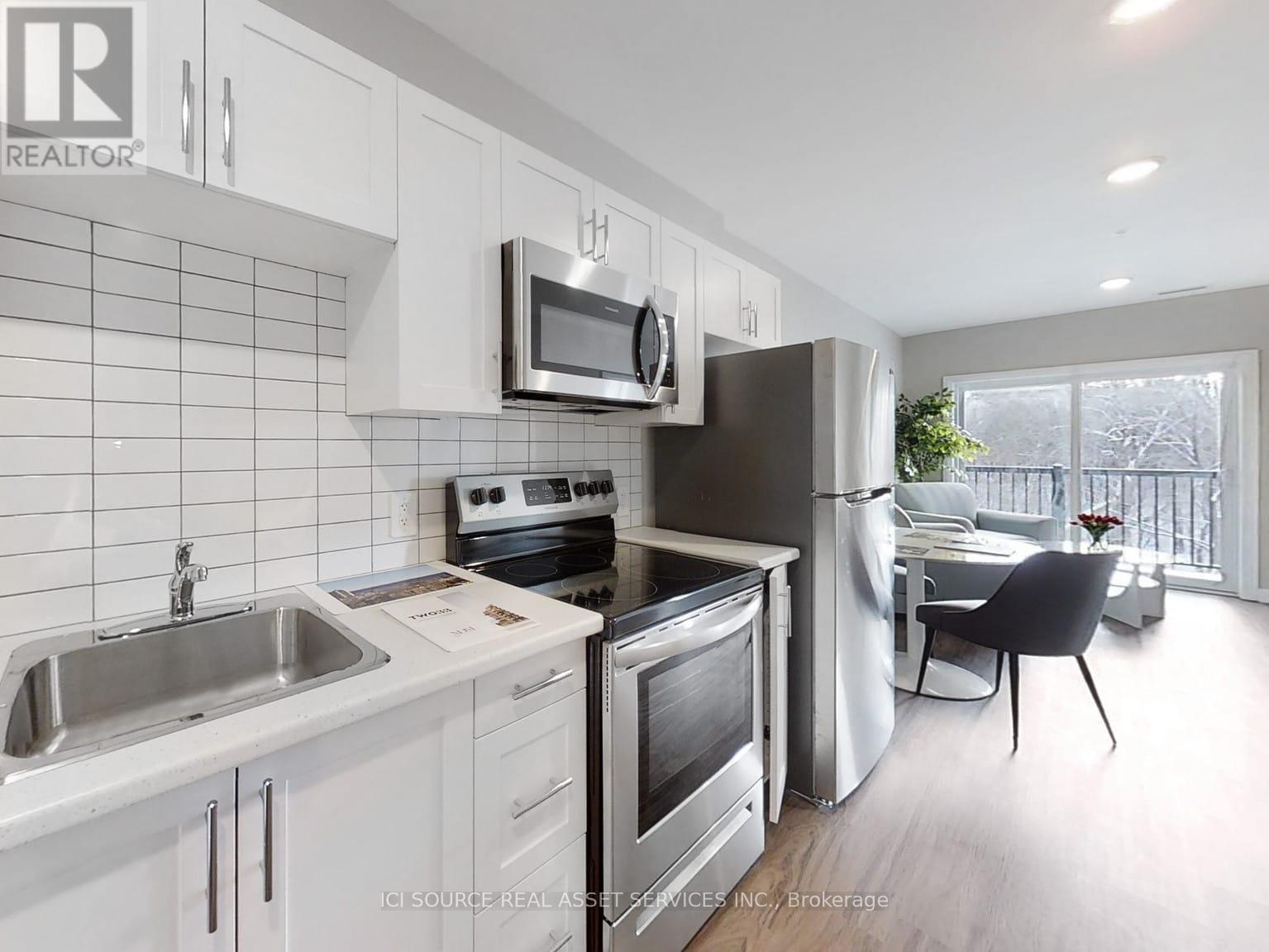 Multiplex at 305 - 77 WILLIAM STREET N, Kawartha Lakes (Lindsay)
