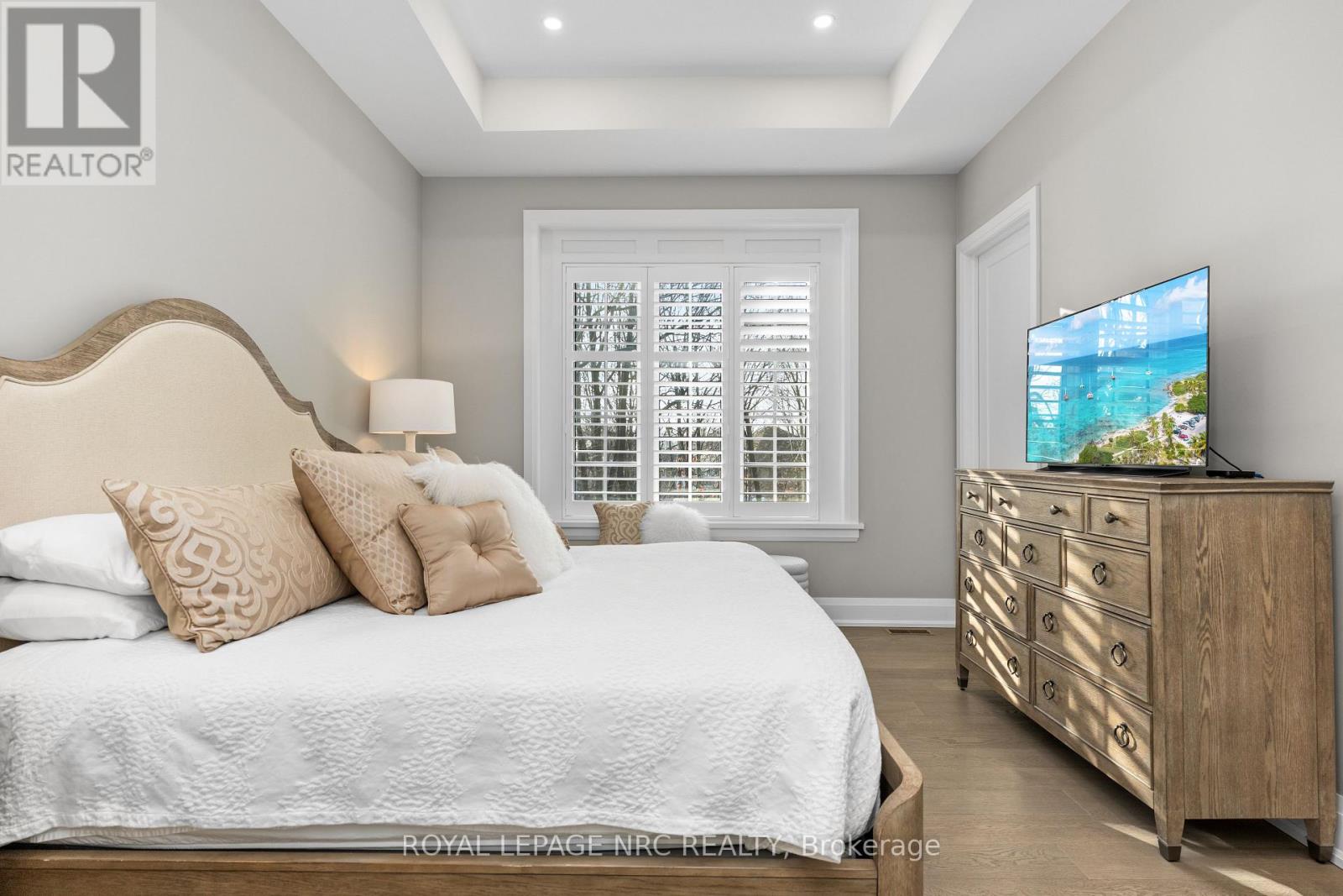 Townhouse at 18 - 190 CANBORO ROAD, Pelham