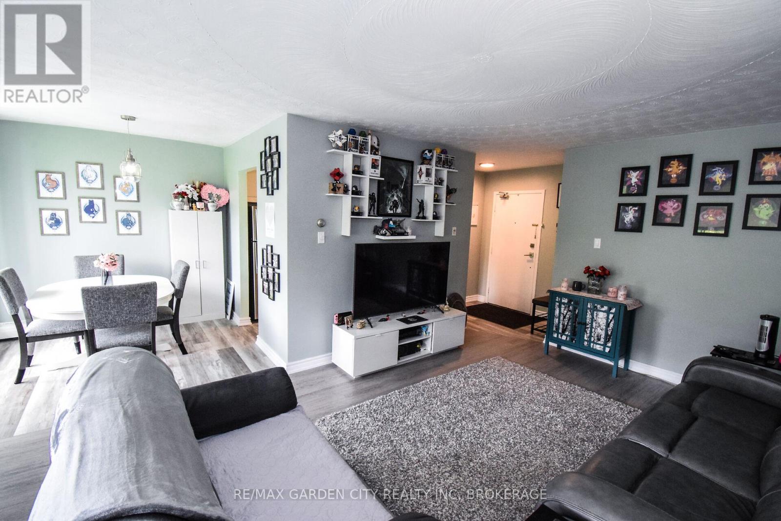 Apartment at 811 - 359 GENEVA STREET, St. Catharines (Fairview)