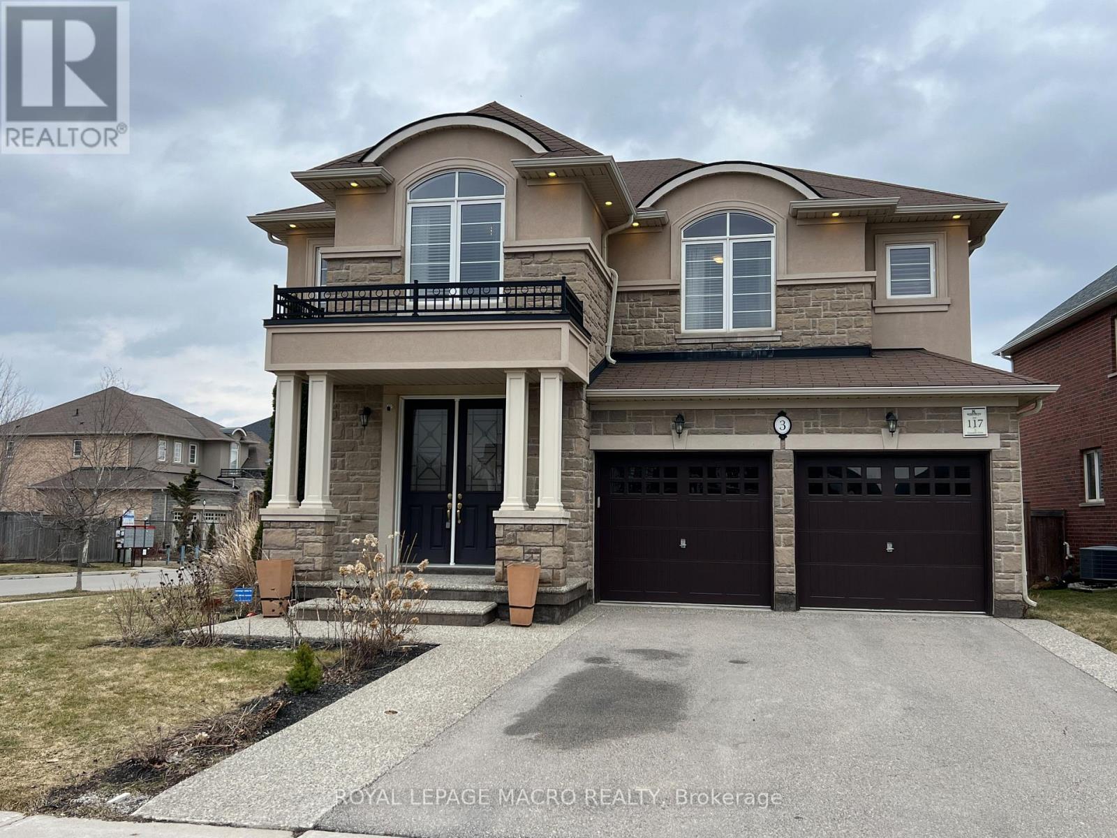 Detached at 3 GRANDELL DRIVE, Hamilton (Meadowlands)