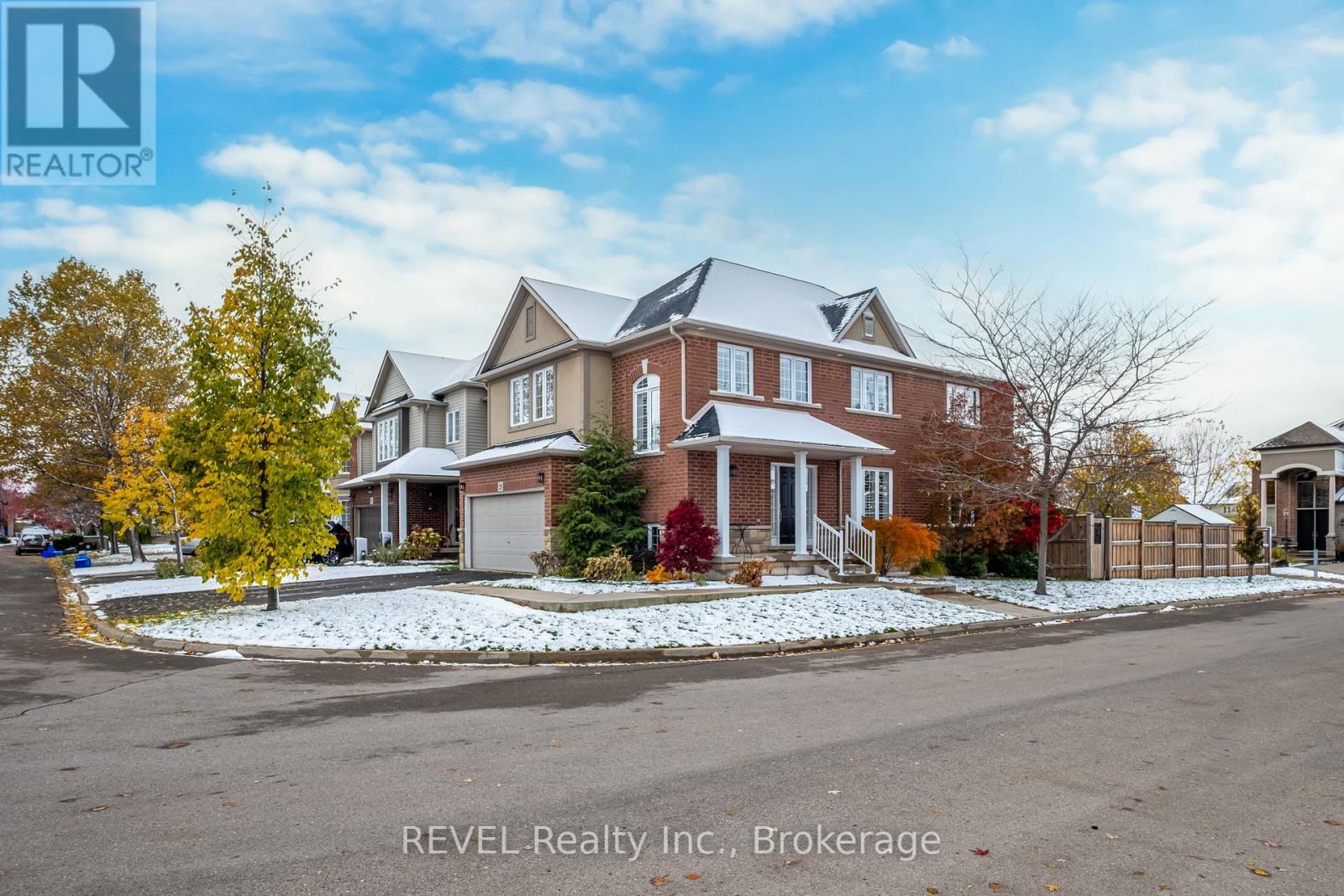 Detached at 29 SPRINGBREEZE HEIGHTS, Hamilton (Stoney Creek)