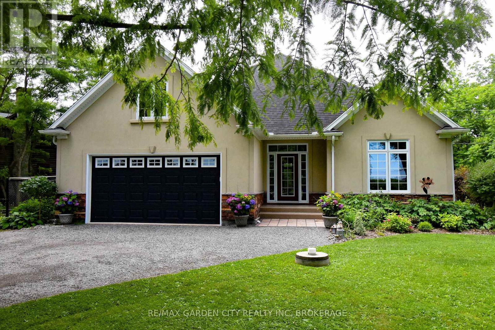 Detached at 3089 NIAGARA RIVER PARKWAY, Fort Erie (Black Creek)