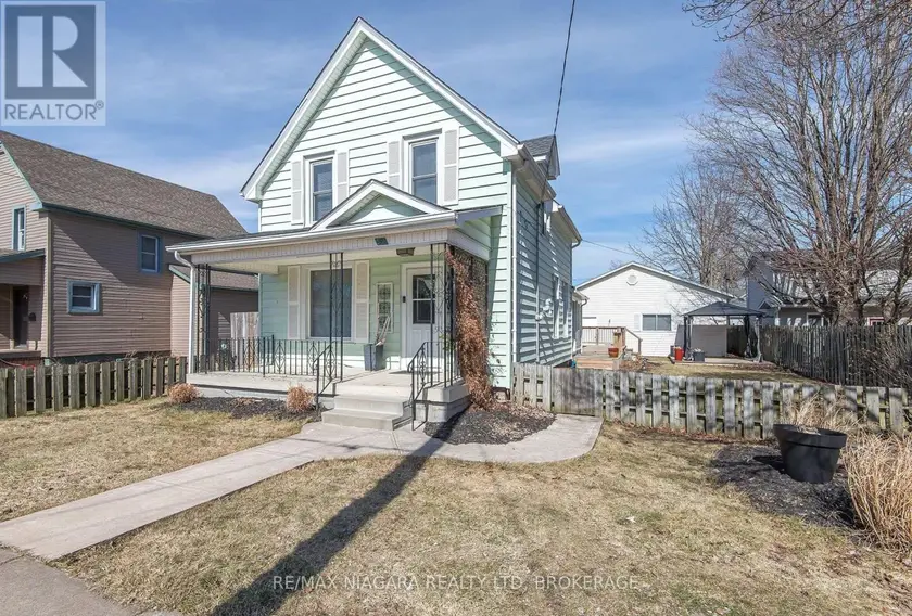 Detached at 9 BEECH STREET, Port Colborne