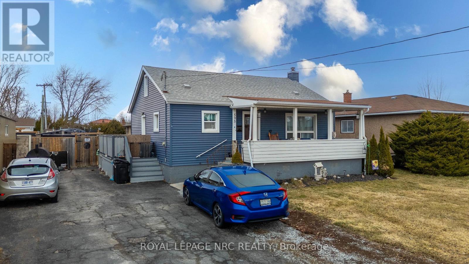 Detached at 595 LINCOLN STREET, Welland (Lincoln/Crowland)