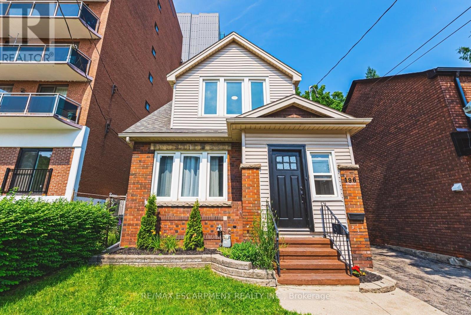 Detached at 196 WALNUT STREET, Hamilton (Corktown)