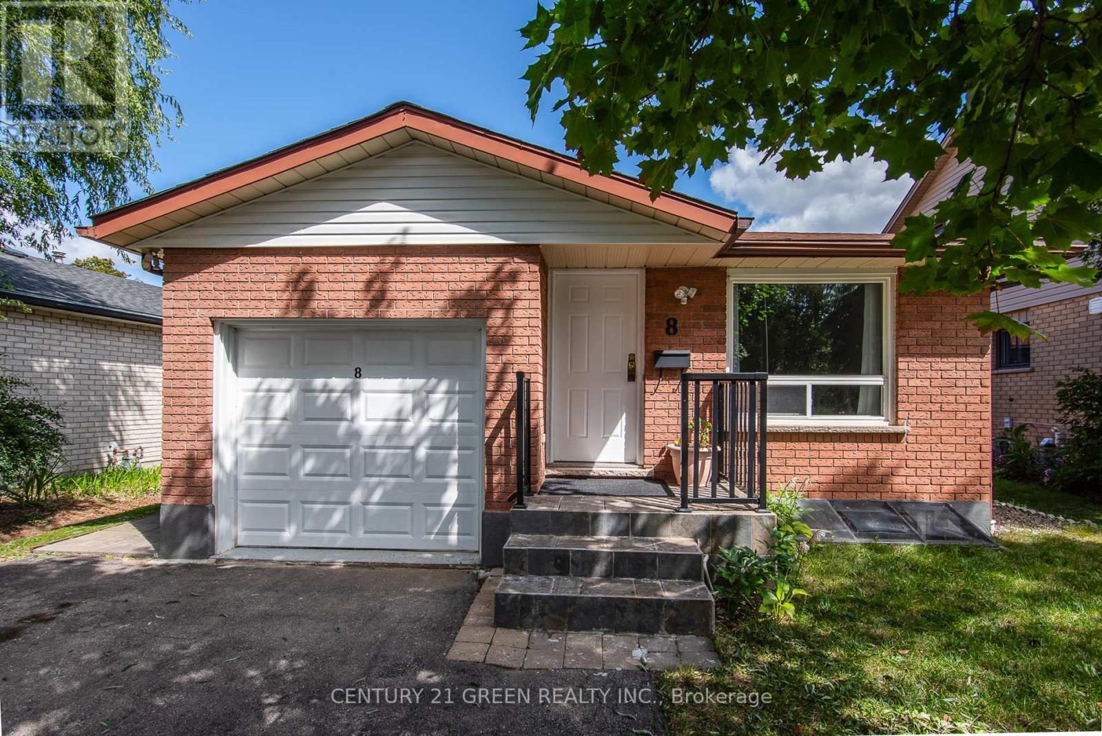 Detached at 8 PAMELA PLACE, Guelph (Willow West/Sugarbush/West Acres)