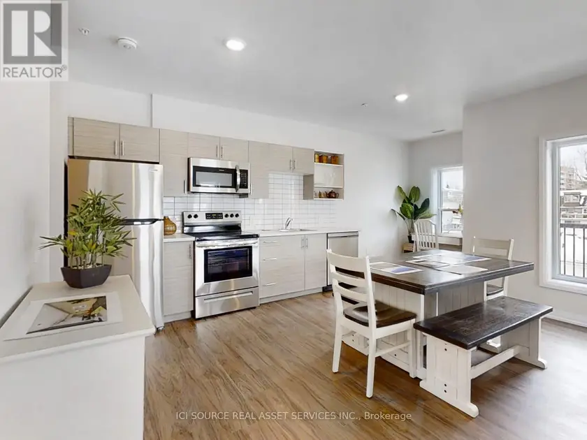 Multiplex at 208 - 77 WILLIAM STREET N, Kawartha Lakes