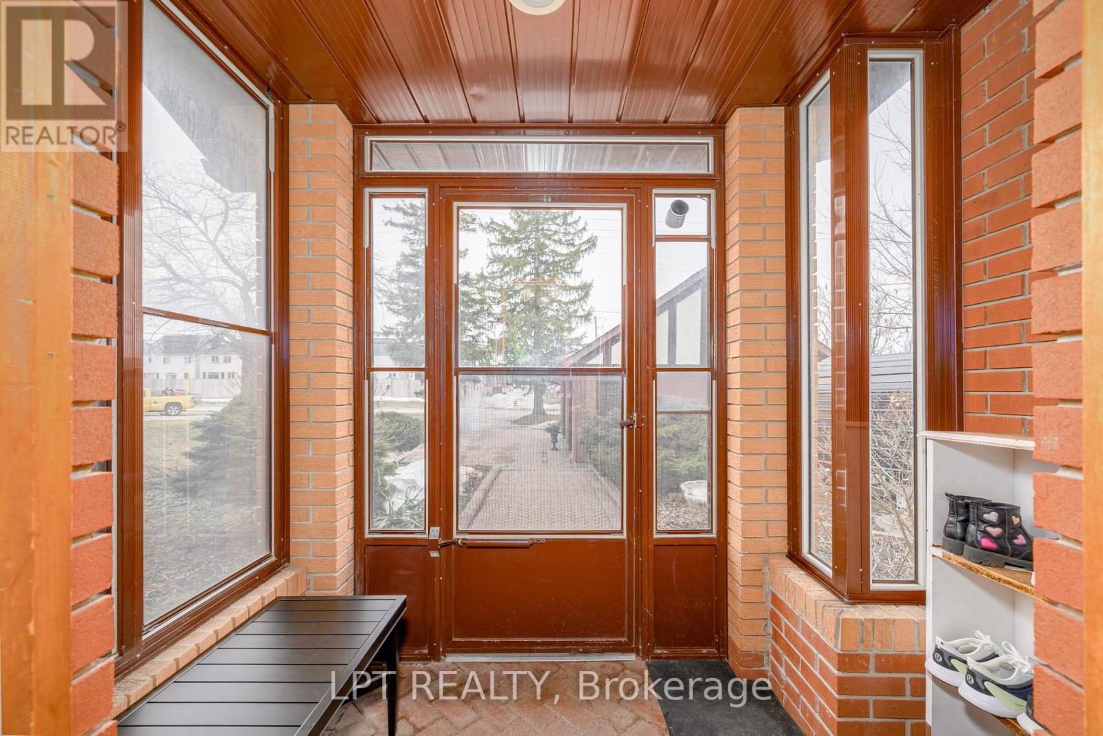 Detached at 234 ANGELINE STREET N, Kawartha Lakes