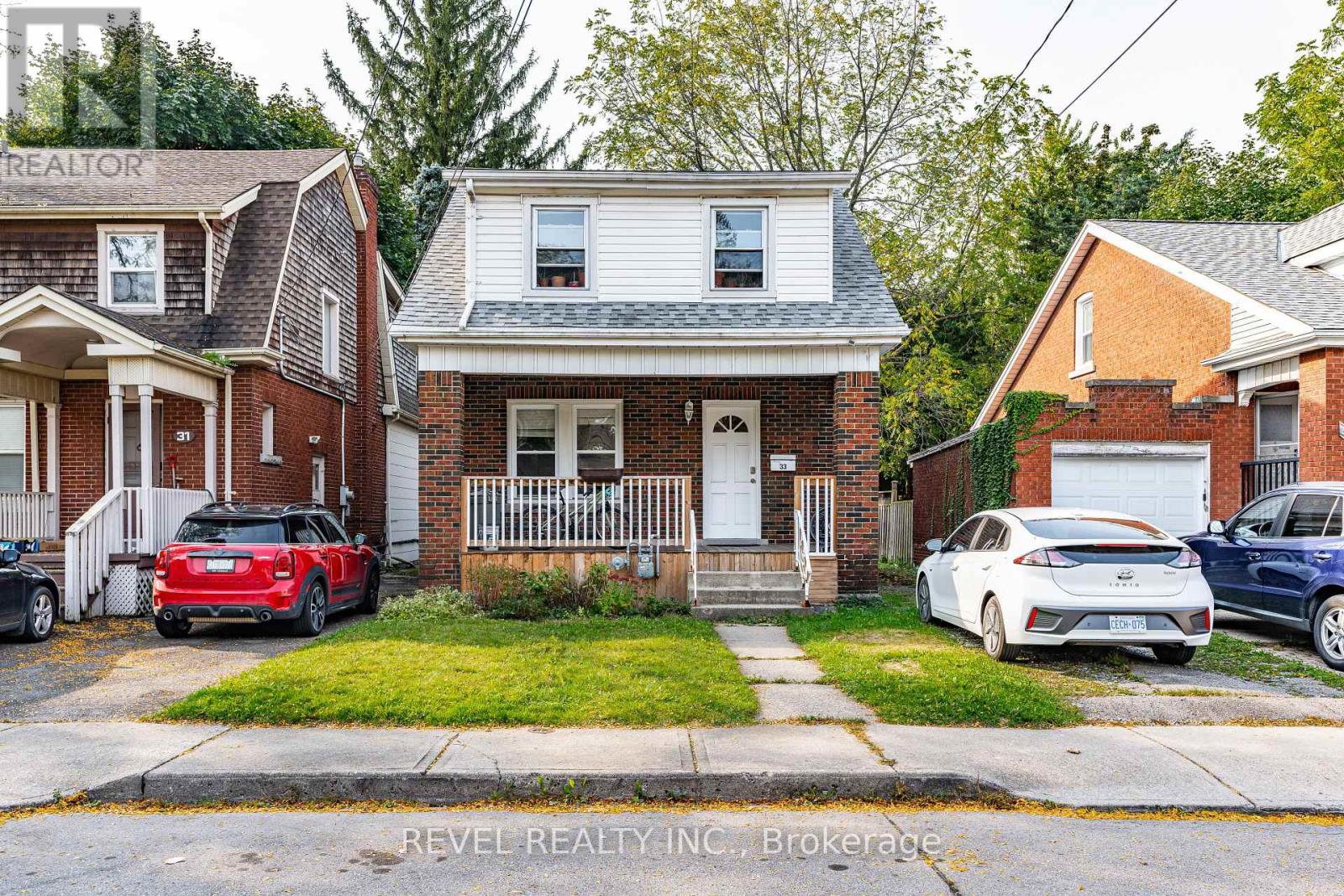 Detached at 33 CLINE AVENUE N, Hamilton (Westdale)