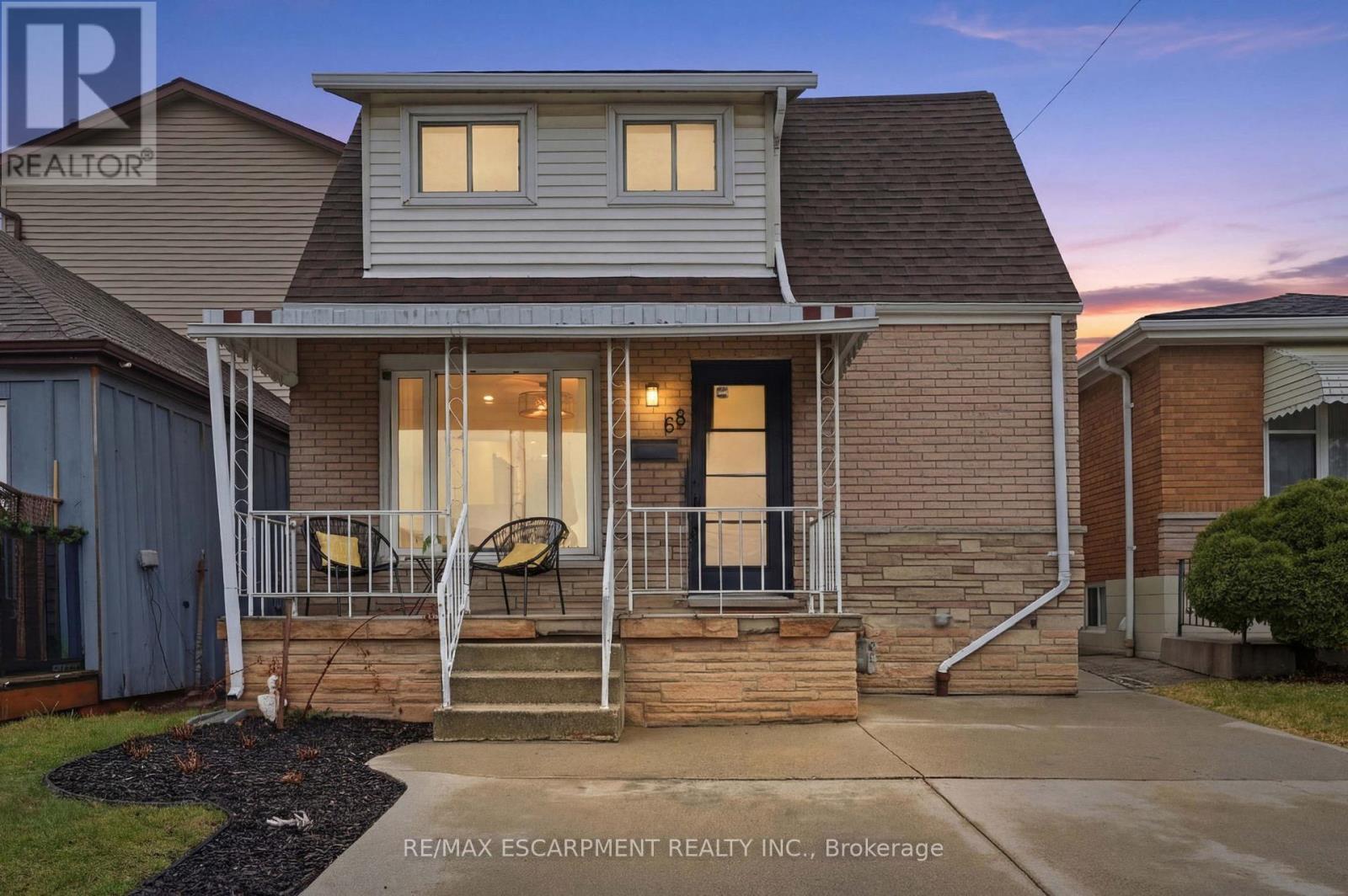 Detached at 68 DELENA AVENUE N, Hamilton (McQuesten)