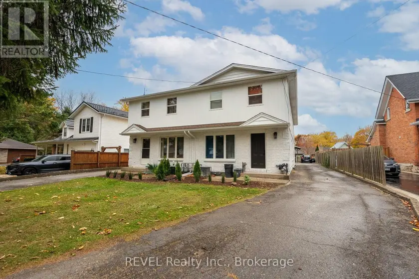 Multiplex at 1 - 1372 HAIST STREET, Pelham