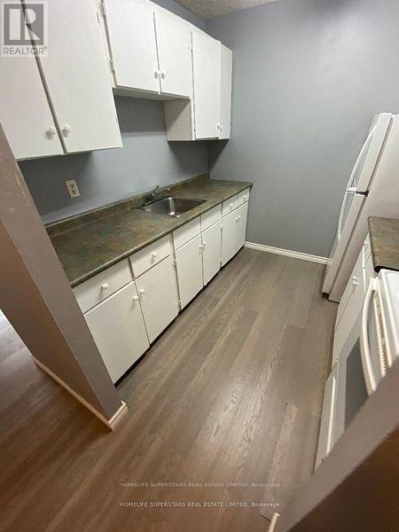 Multiplex at 6 - 8209 LUNDYS LANE E, Niagara Falls (Ascot)