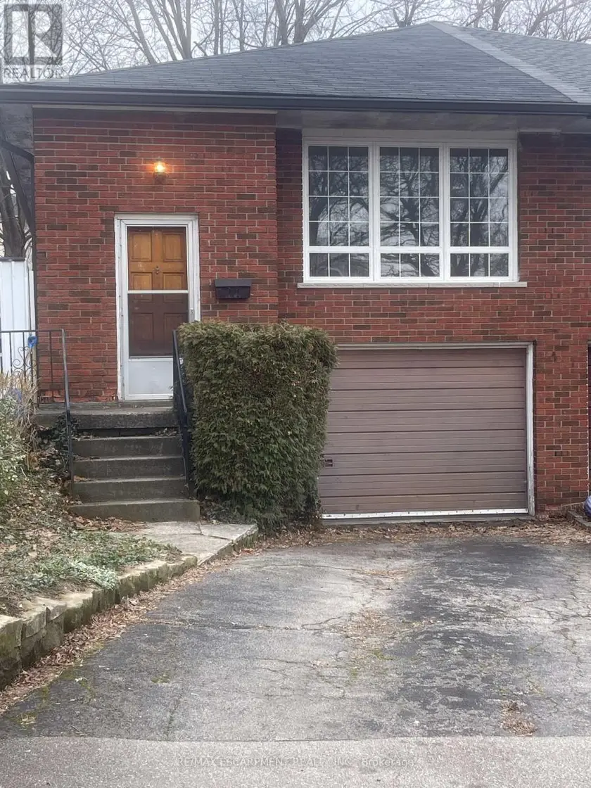 Semi-Detached/Link at 24 YEOVILLE COURT, Hamilton