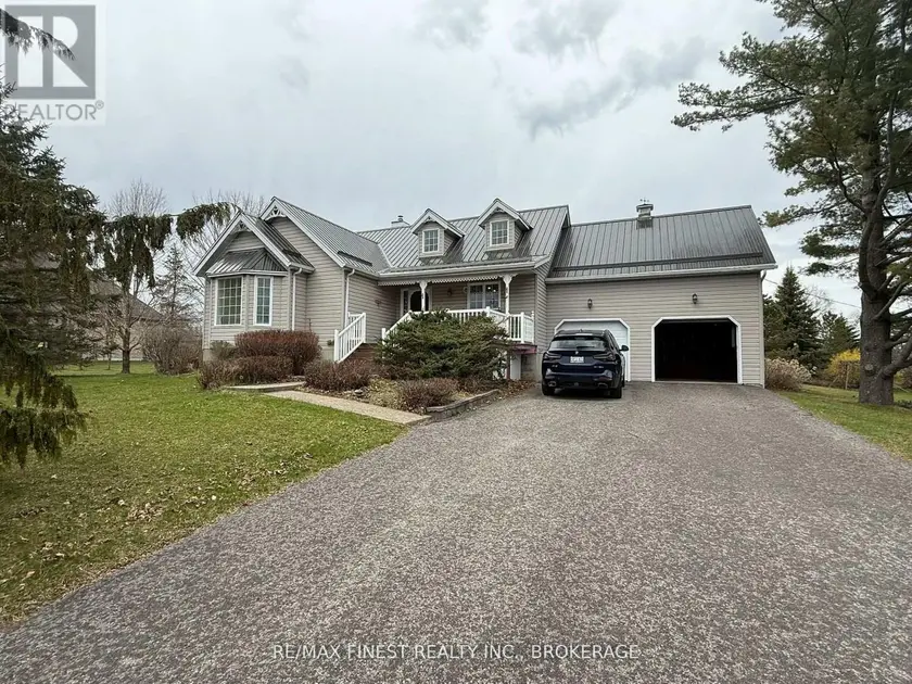 Detached at 4602 DEER RUN WAY, Frontenac