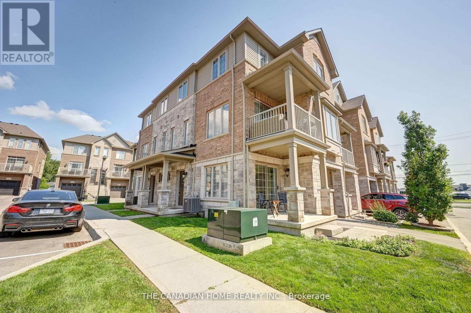 Townhouse at 33 - 257 PARKSIDE DRIVE, Hamilton (Waterdown)