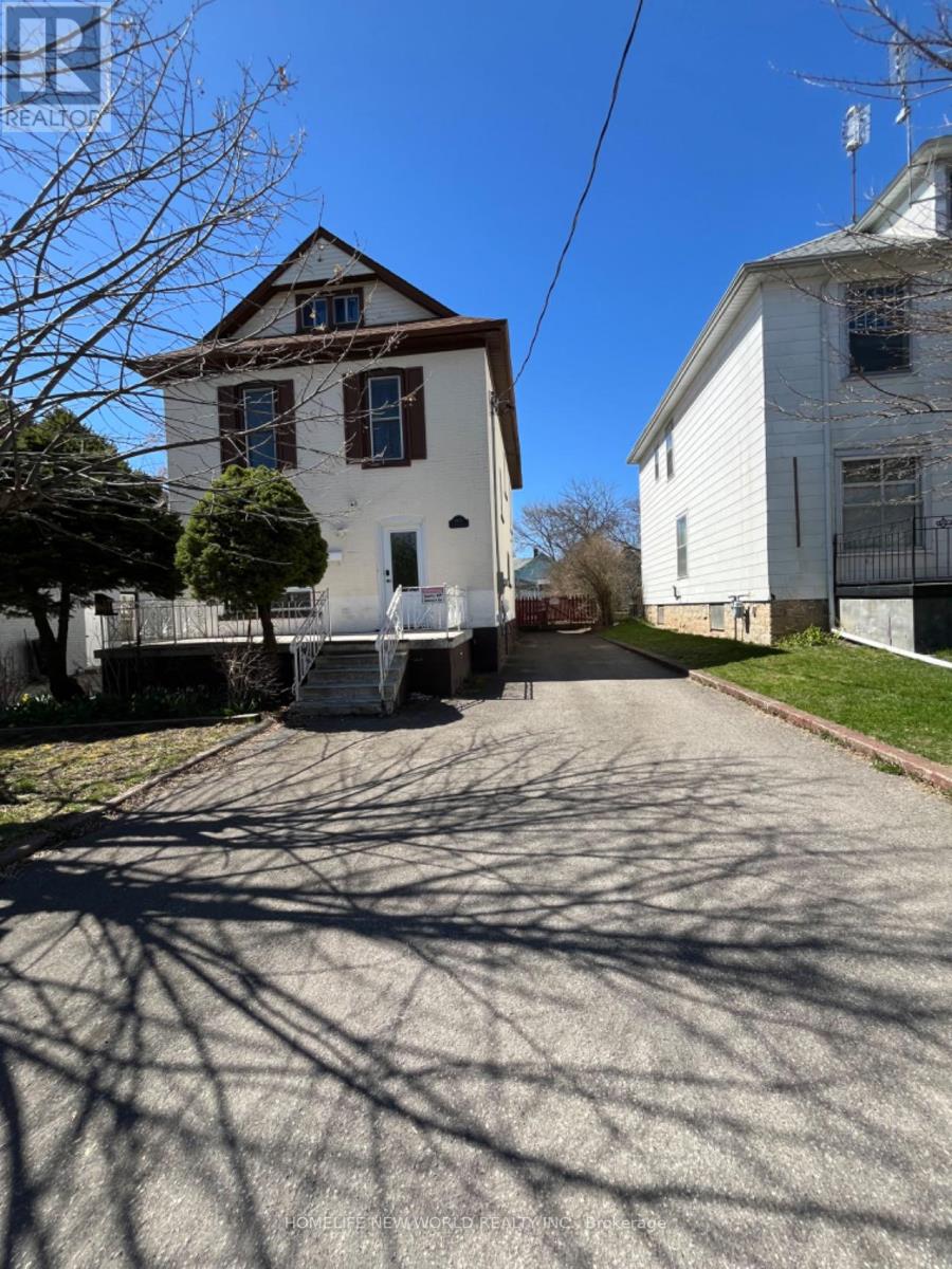Detached at 5021 SAINT CLAIR AVENUE W, Niagara Falls (Downtown)