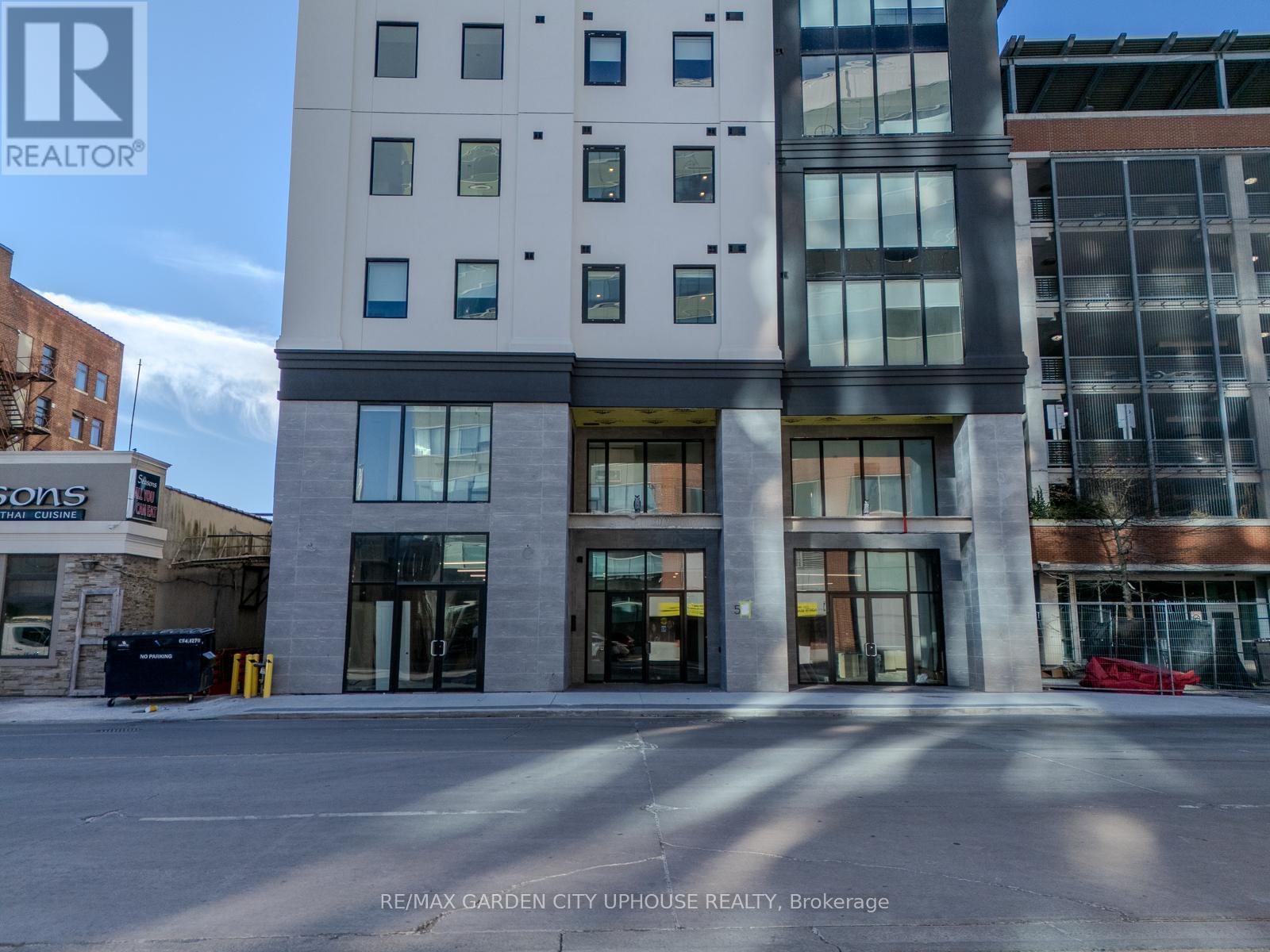 Apartment at 904 - 57 CARLISLE STREET, St. Catharines (Downtown)
