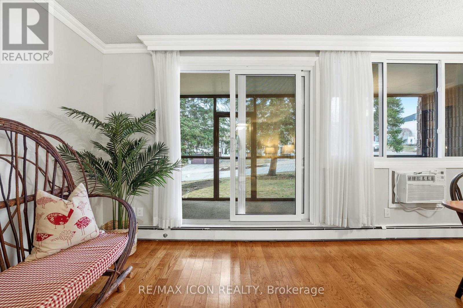Apartment at 206 - 944 CALEDONIAN VIEW, Cambridge