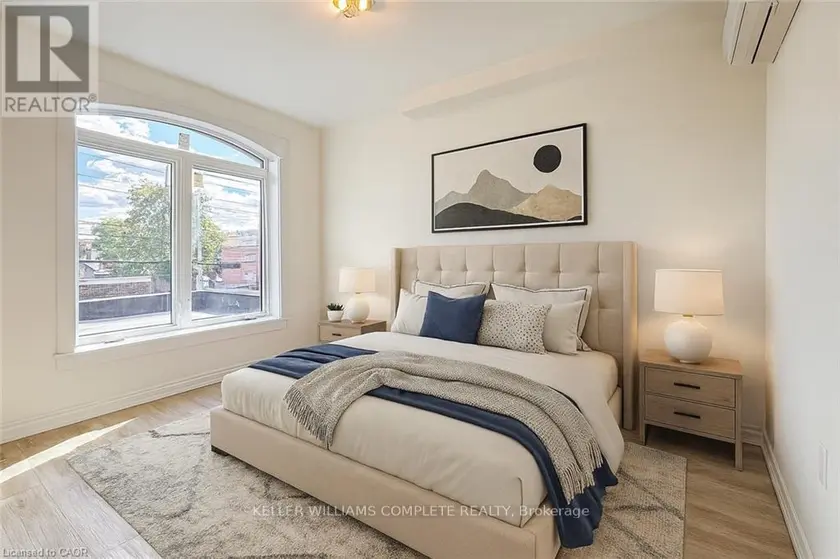 Detached at 2 - 76 WENTWORTH STREET S, Hamilton