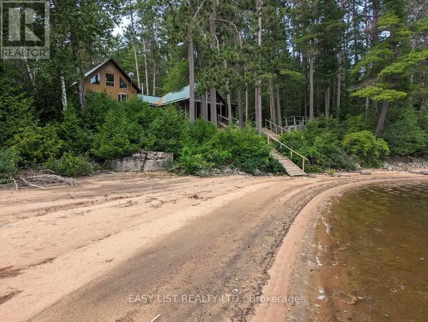 Detached at 35692 HWY 17, Laurentian Hills