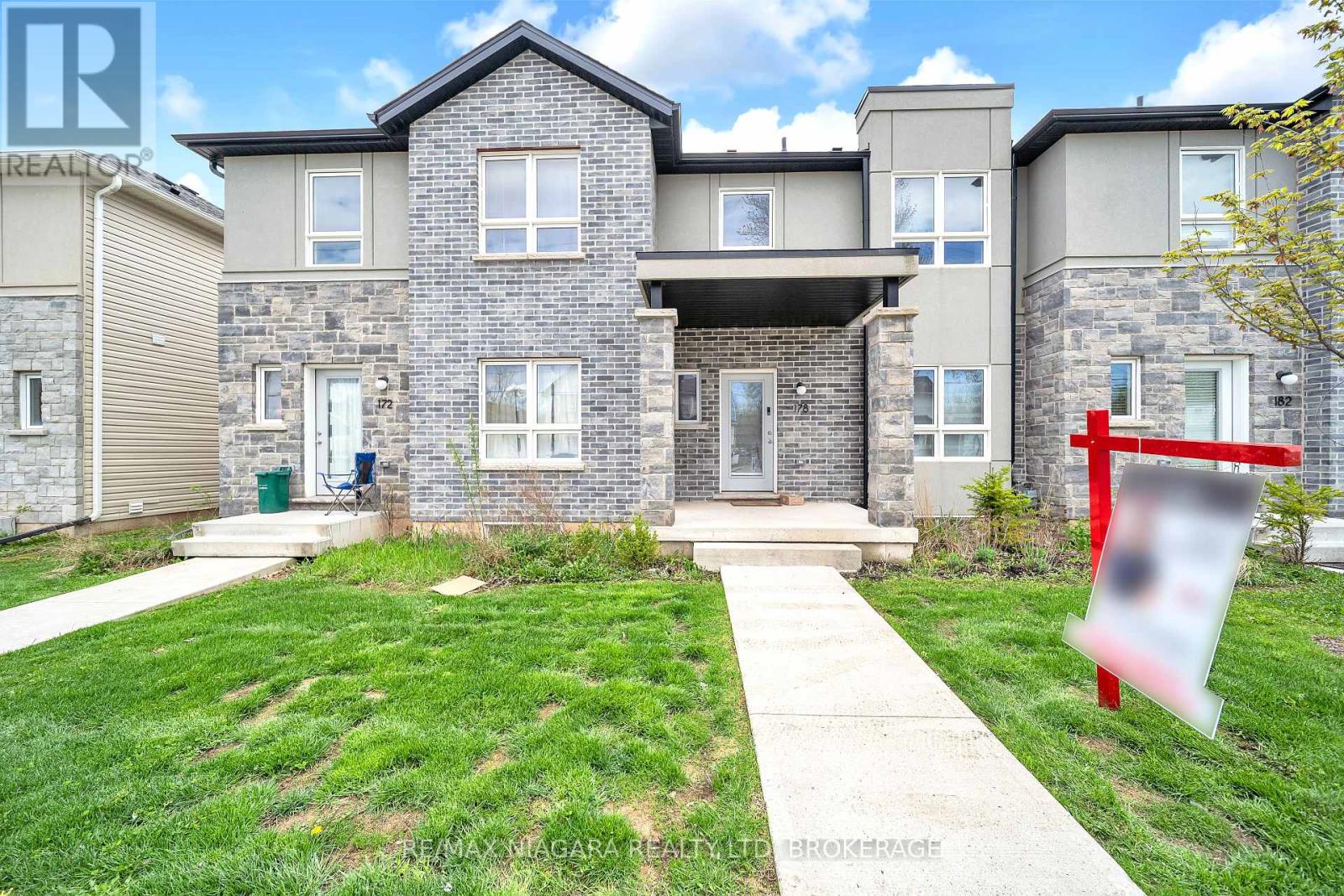 Townhouse at 178 BROADWAY LANE, Welland (Broadway)