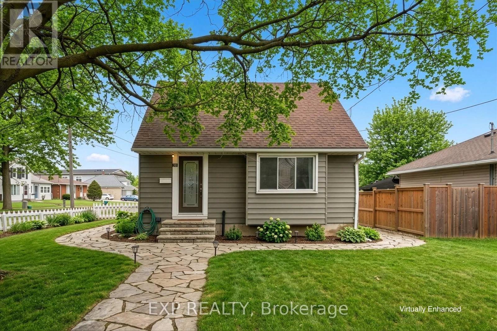 Detached at 70 WHYTE AVENUE N, Thorold (Thorold Downtown)