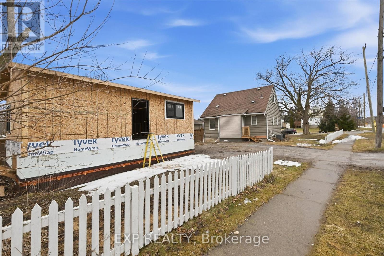 Detached at 70 WHYTE AVENUE N, Thorold