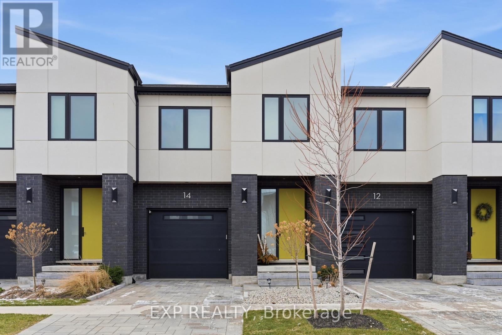 Townhouse at 14 ARSENAULT CRESCENT, Pelham (Fonthill)
