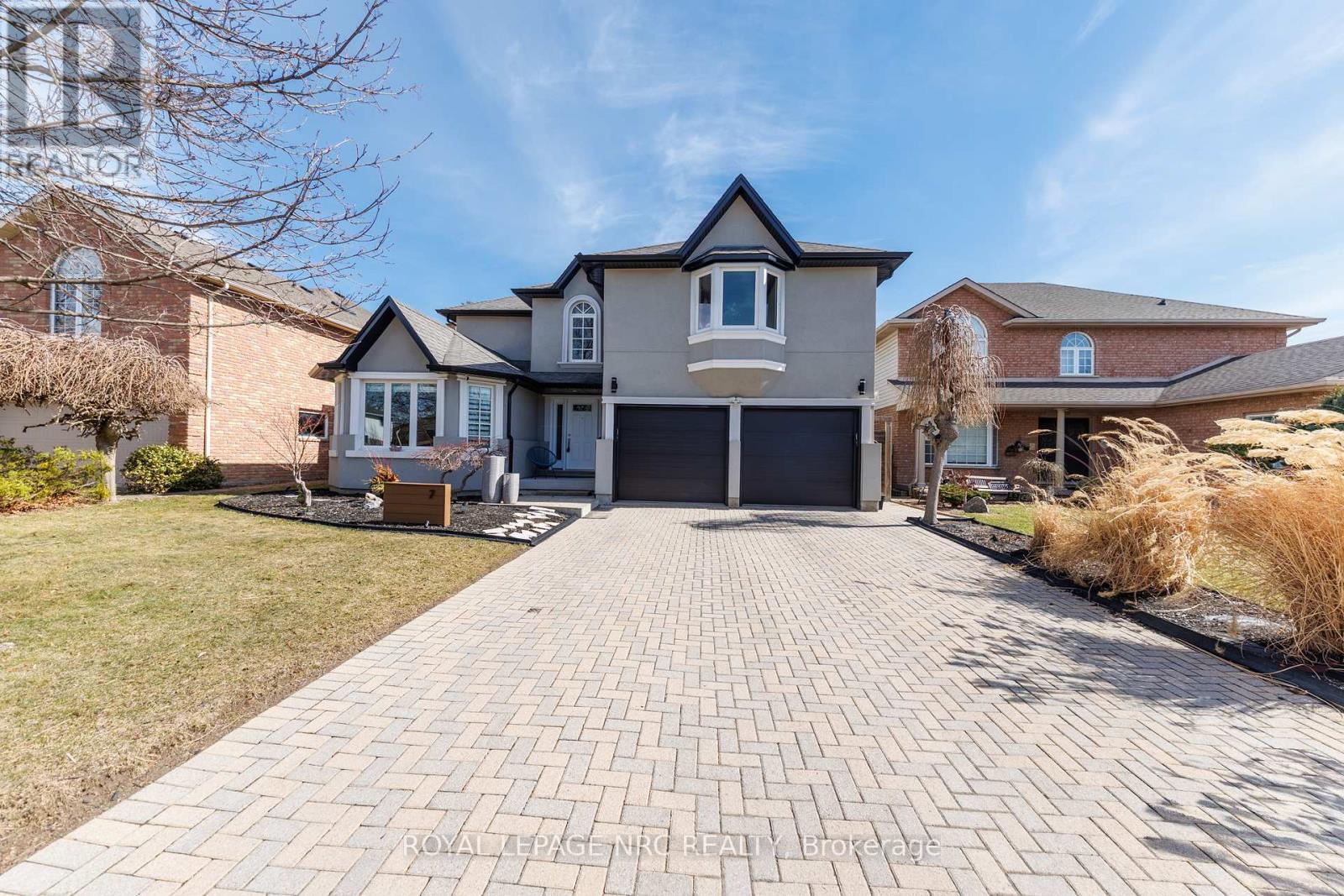 Detached at 7 SARAH COURT, St. Catharines (Grapeview)