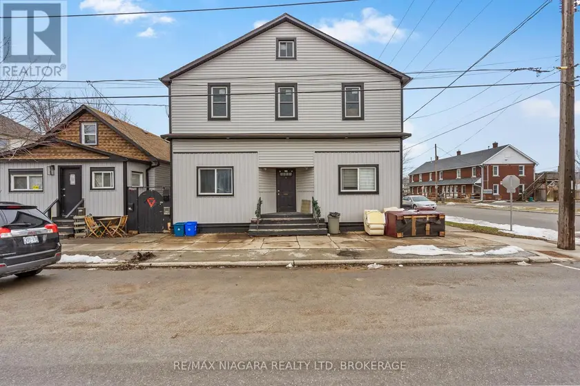 Multiplex at 224 MITCHELL STREET, Port Colborne