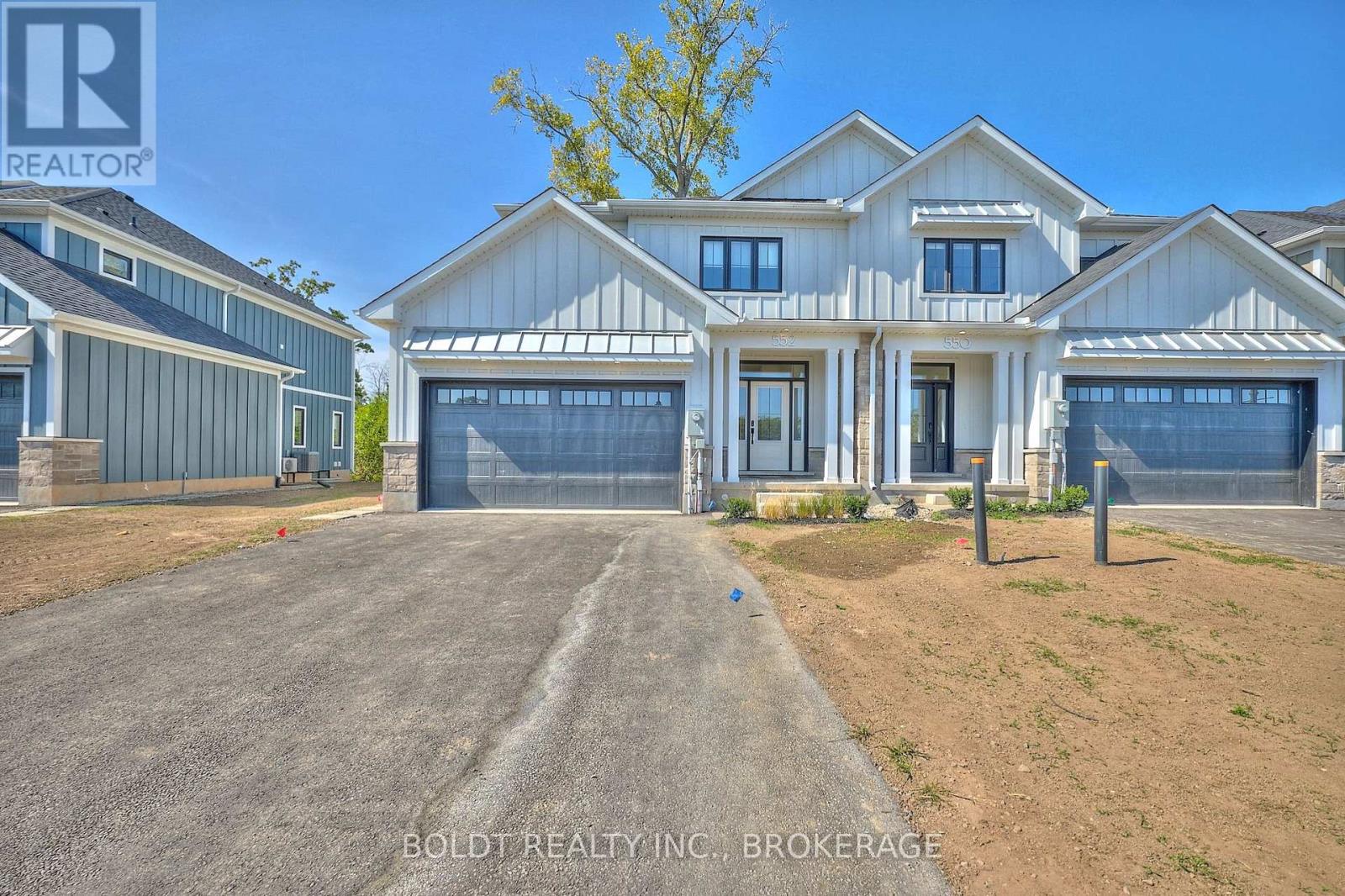 Semi-Detached/Link at 552 MISSISSAUGA AVENUE, Fort Erie (Lakeshore)