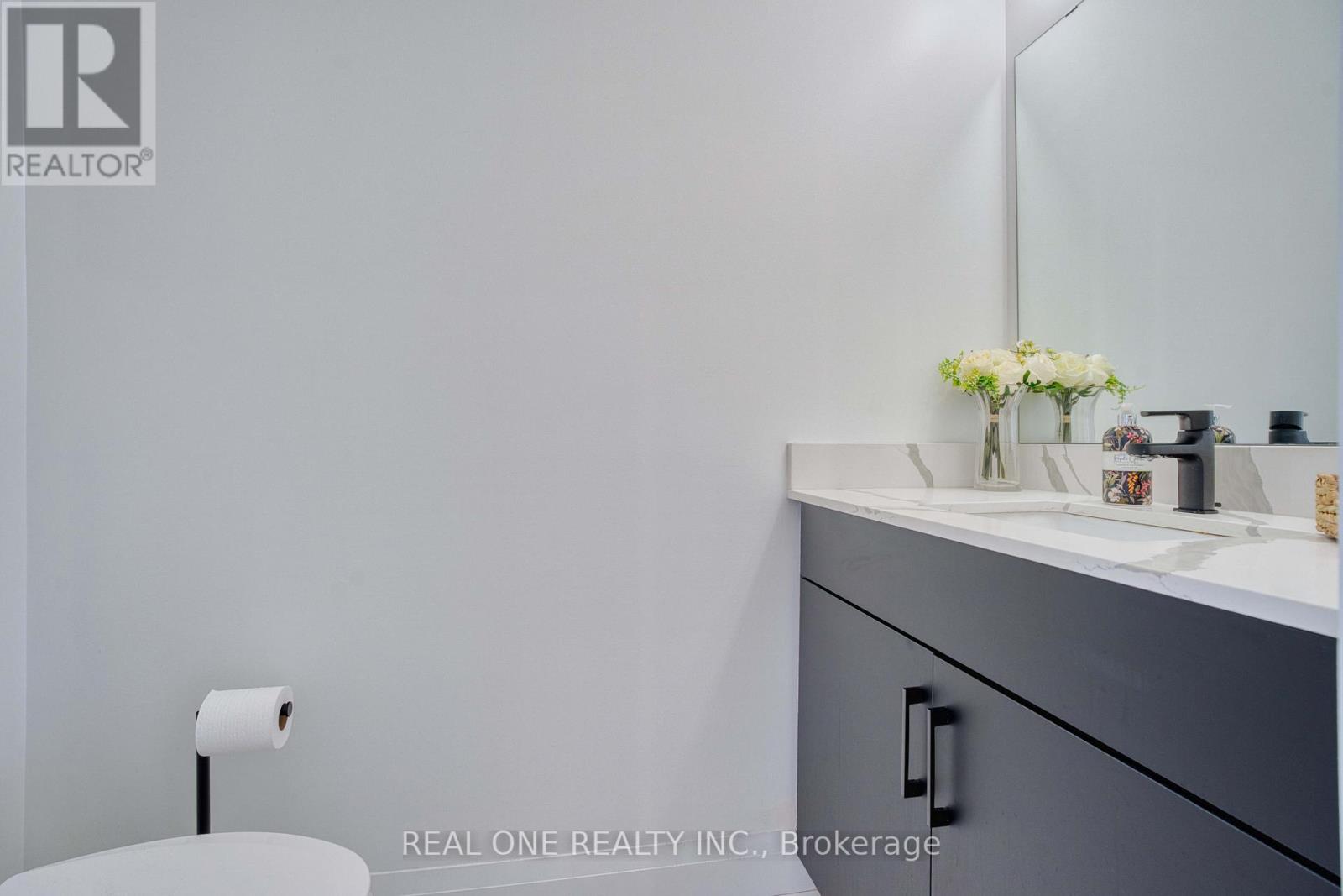 Townhouse at 179 - 3900 SAVOY STREET, London