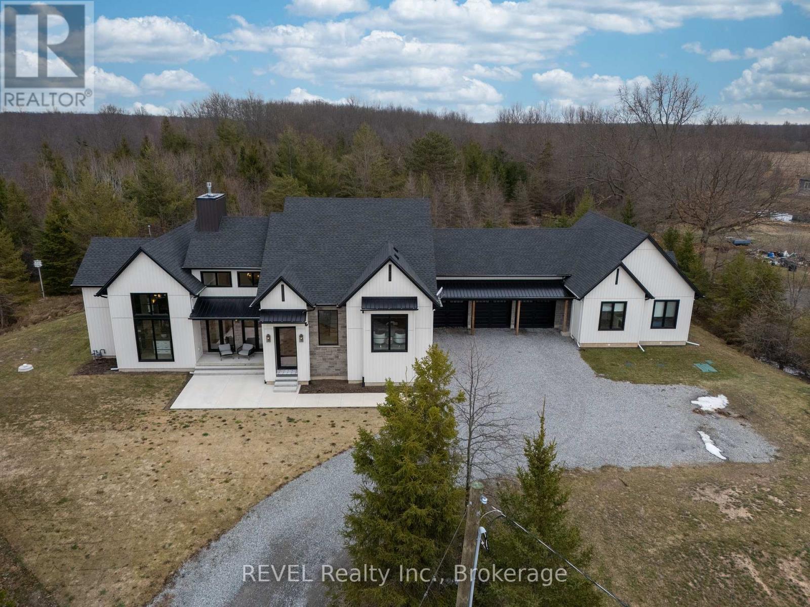 Detached at 3901 WHITE ROAD, Port Colborne (Bethel)