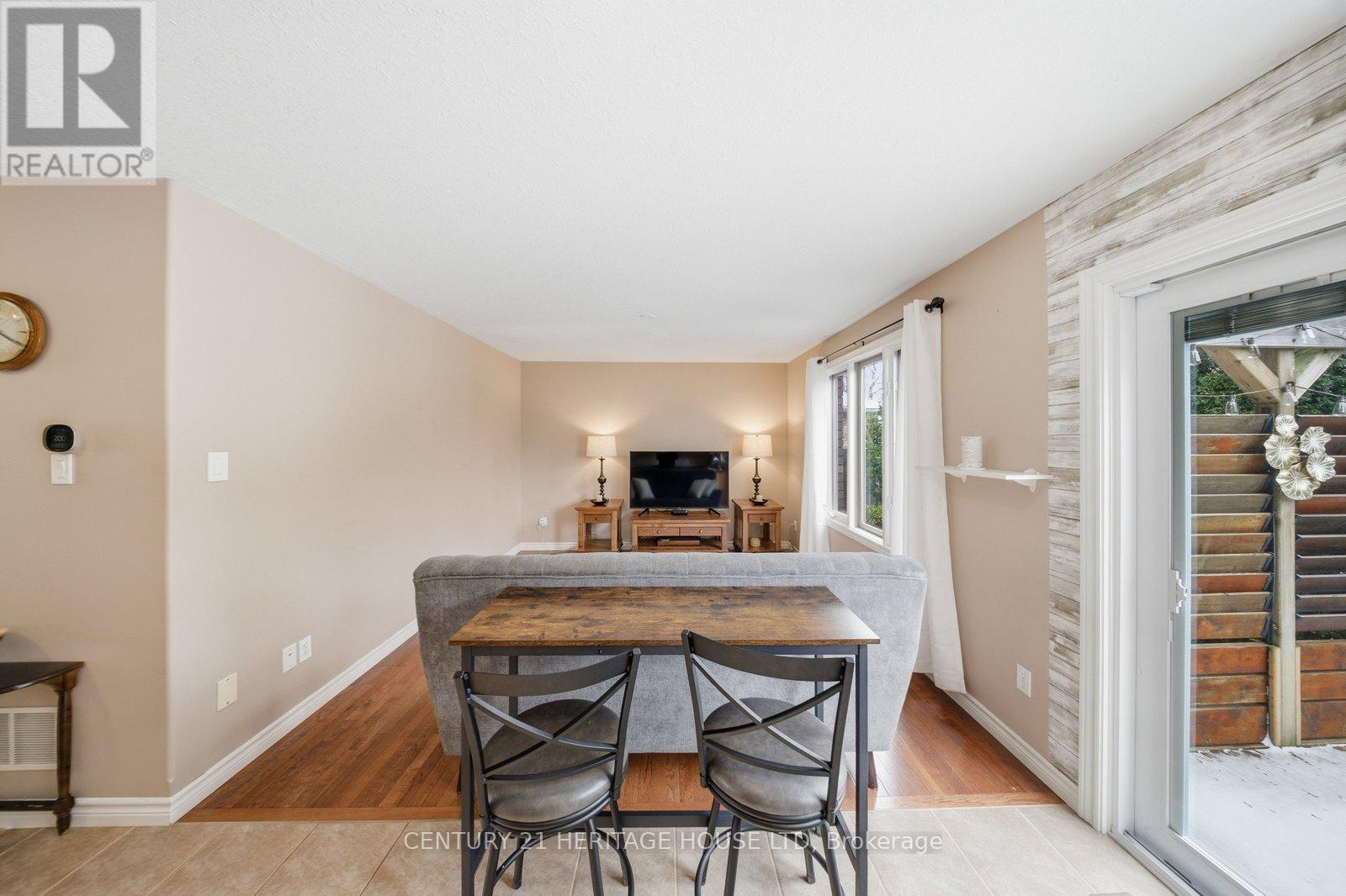 Detached at 40 MISSION ROAD, Brantford
